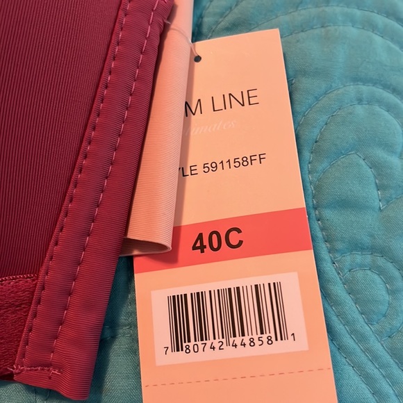 NWT STRM LINE 2 Pack Full Figure Wire Free bras 40C - Picture 4 of 6